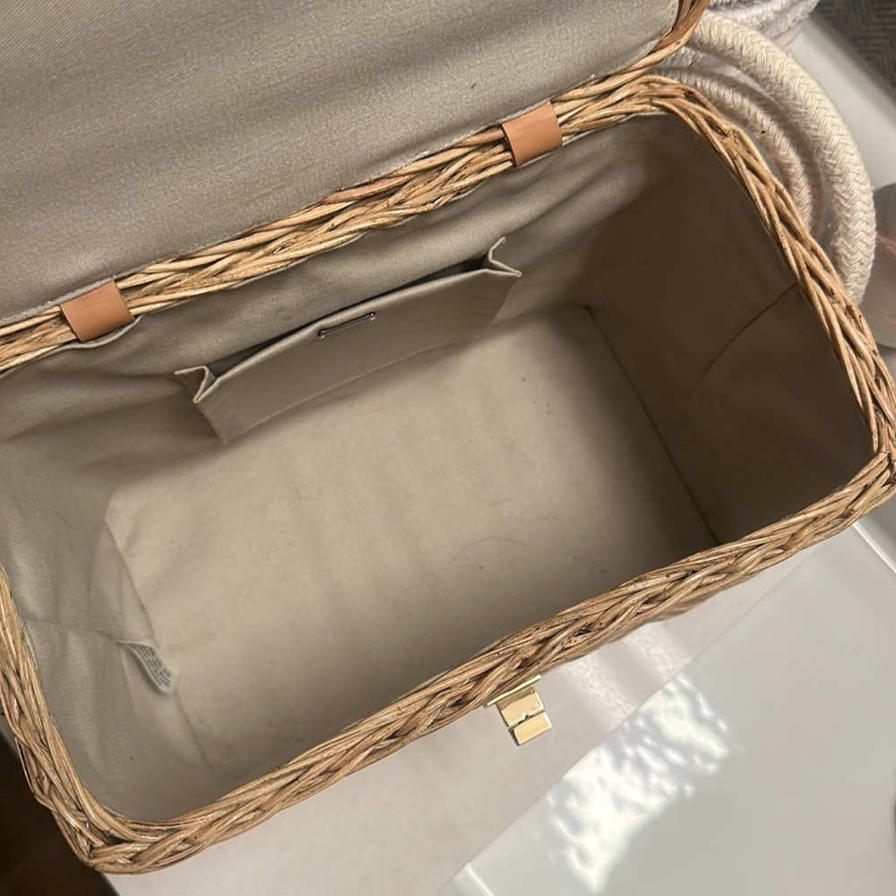 Kayu Mia Wicker Bag - Picture 2 of 2
